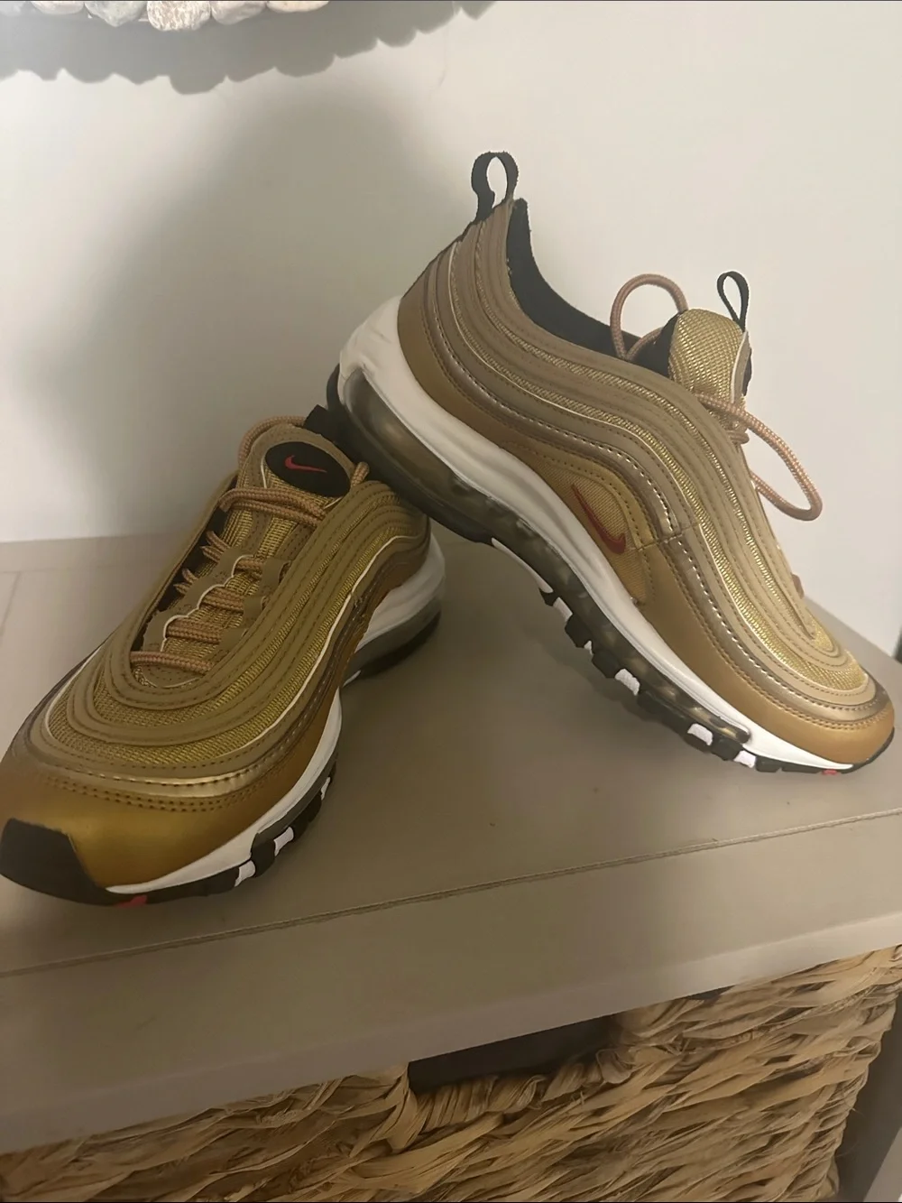 Nike Kids Gold and White Reflective Wave Sneakers BRAND NEW